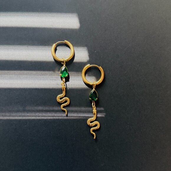 Gold Snake Cottagecore Green Tear Drop Earrings Huggie Hoop Serpent Fairycore - Picture 4 of 6